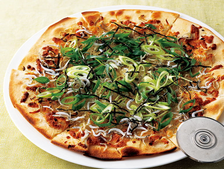 しらすと海苔のクリスピーピザ